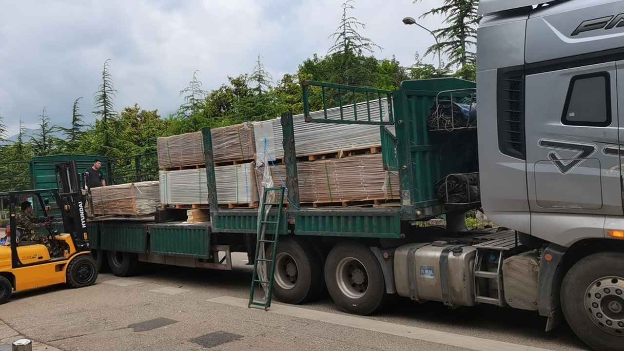 整車物流要多少錢.jpg